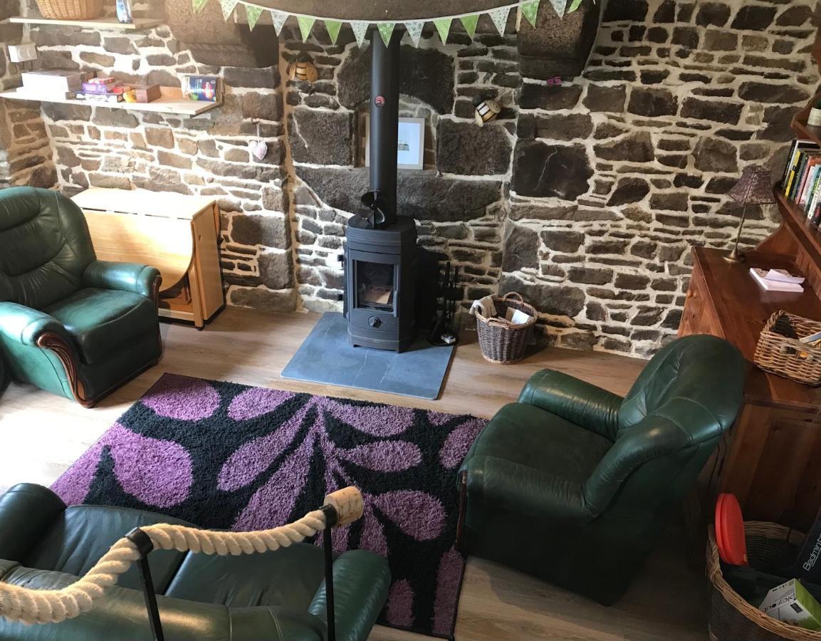 Ferme De Noyes Cottage Sourdeval Eksteriør billede