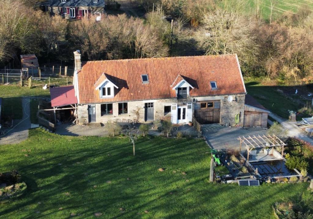 Ferme De Noyes Cottage Sourdeval Eksteriør billede